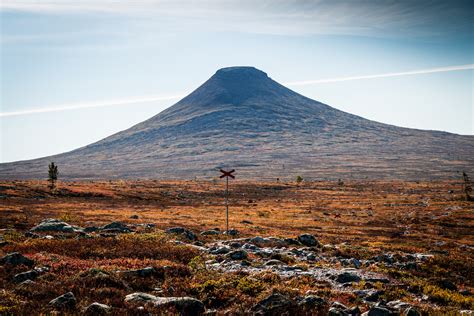 der einsame berg foto bild europe scandinavia sweden bilder auf
