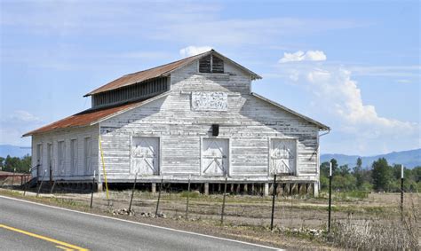 white wooden barn  stock photo public domain pictures