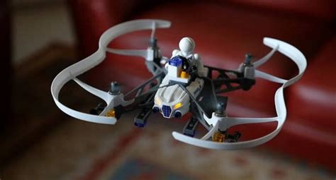 parrot mars malk dron  golemi vzmozhnosti