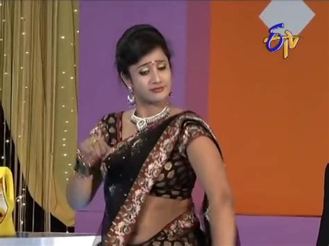 Sravani Hot Navel Show In Saree Television Serial Actress