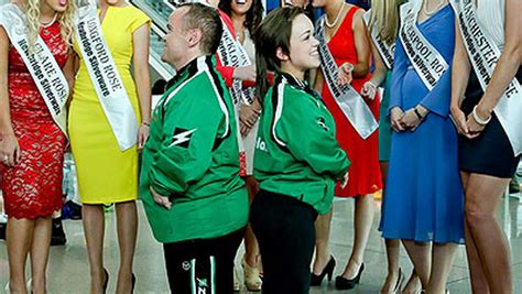 Roses Meet Dwarf Athletes At Dublin Airport Independent Ie