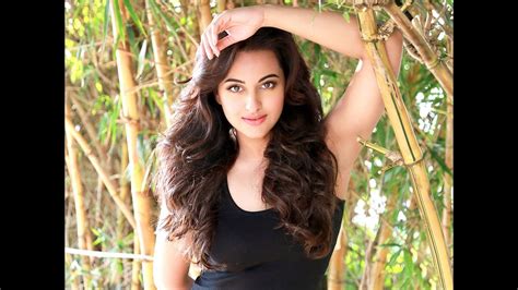 100 sonakshi sinha photos image picture wallpaper pics free download youtube