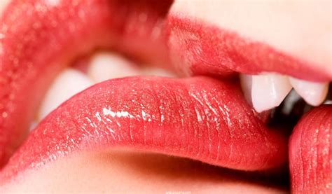 download love bite on lip to lip kiss romantic couple