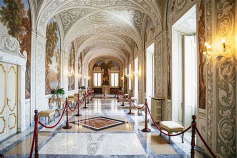 castel gandolfo papal palace  tours