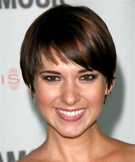 easy short haircuts for fine straight hair 14