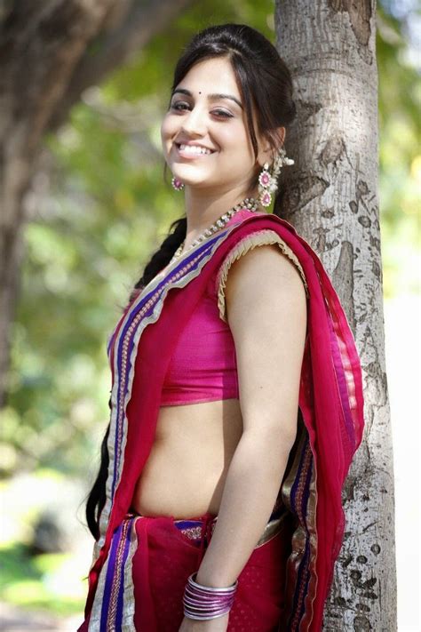 Aksha Pardasany Hot Saree Side View Pics South Indian