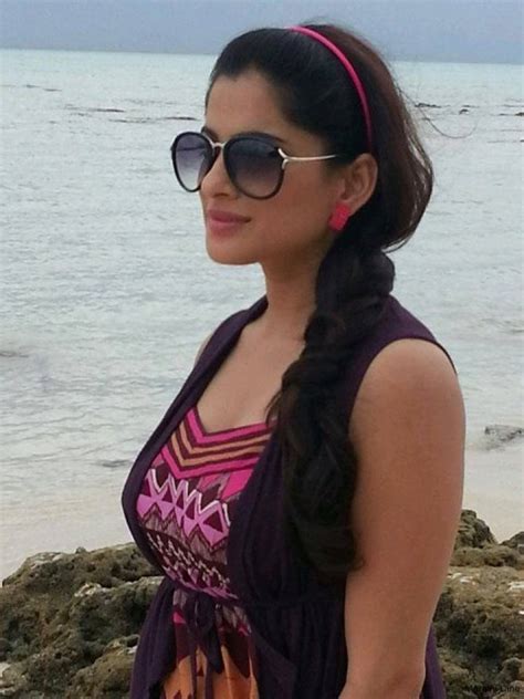 priya bapat indian bollywood film actress very hot and sexy stills free wallpapers wallpapers pc