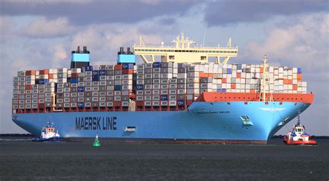 maersk  merge damco ocean product units ships ports