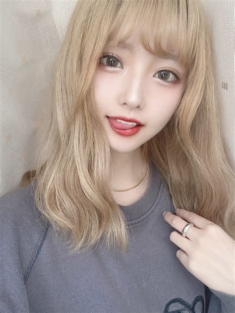 ホーム Twitter Girls In Love Japanese Beauty Asian Model Girl Up Dos