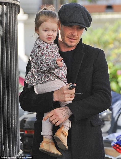 Picture Fashionable David Beckham And Daughter Harper