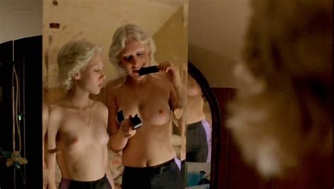 Nude Video Celebs Chloe Sevigny Nude Carisa Glucksman Nude Gummo