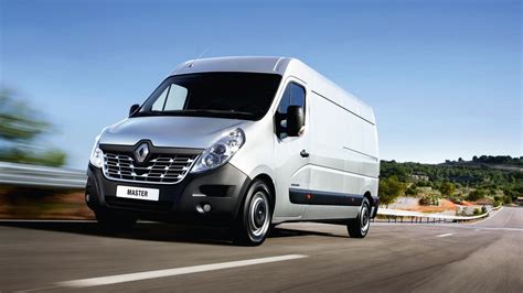 renault master van revealed due  late  year