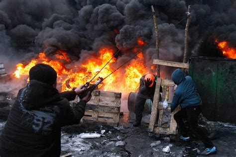 ukraine protests 25 of the most powerful pictures from kiev