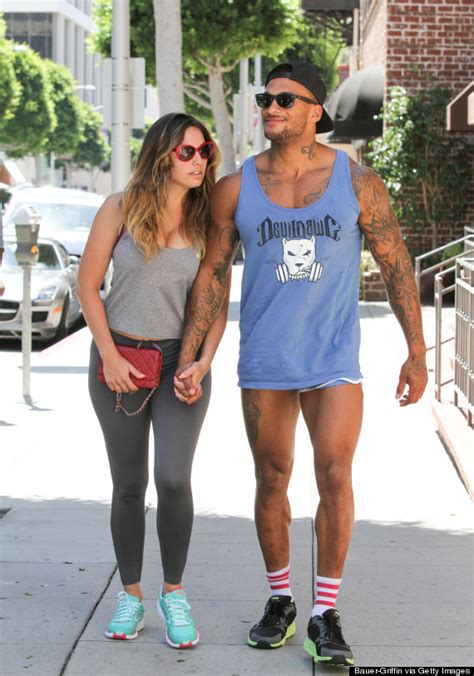 kelly brook and fiancé david mcintosh split star confirms on twitter she s ended engagement to
