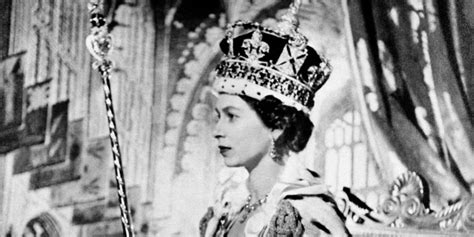 mourn queen elizabeth colonial  divides opinion