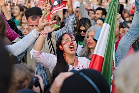 women life freedom  point   return   uprising  iran