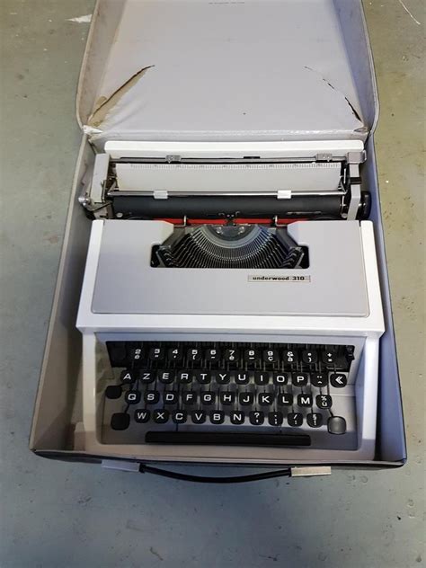 mid century model  typewriter  underwood  sale  pamono