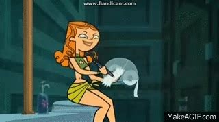 total drama action izzy laughing    gif