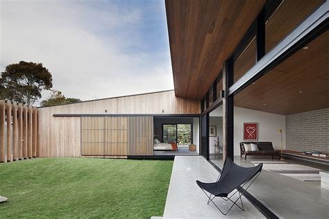 design inspiration  modern courtyard house studio mm