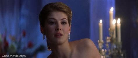 the league of british artists rosamund pike ‘gone girl movie spoilers 5 things we know about