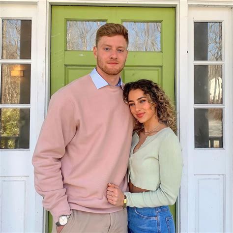 Amid 2023 Nfl Draft Who Is Will Levis’ Girlfriend Gia Duddy