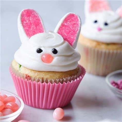 Happy Bunny Cupcakes Recipe In 2020 Easter Cupcakes Bunny Cupcakes