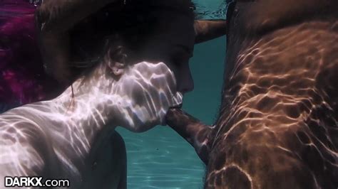 Darkx Haley Reed Deepthroats Underwater Before Shower