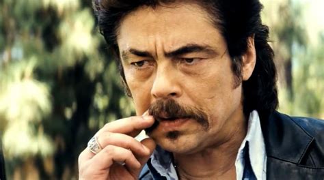 The Ring Of Lado Benicio Del Toro In Savages Spotern