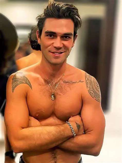 Kj Apa Hottest Guide With The Best Shirtless Gallery In 2023