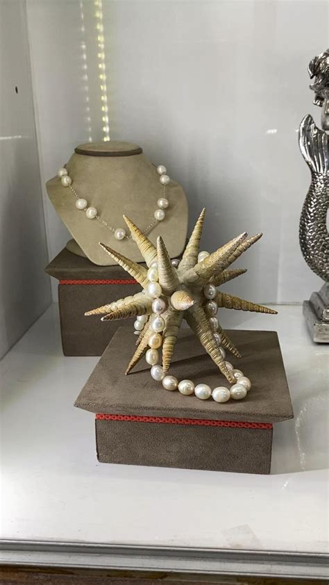 pearl jewelry display video band merchandise merchandise design