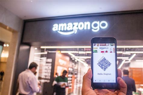 amazon  transforming food  store experience