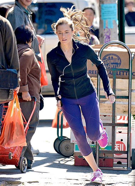 66 celebrities who look flawless in workout clothes allison williams gym and the o jays