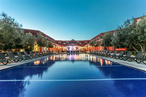 hotel met groot zwembad marrakech zwembadvakanties