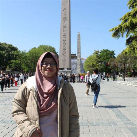 isnaini fauziah master student master  education universitas