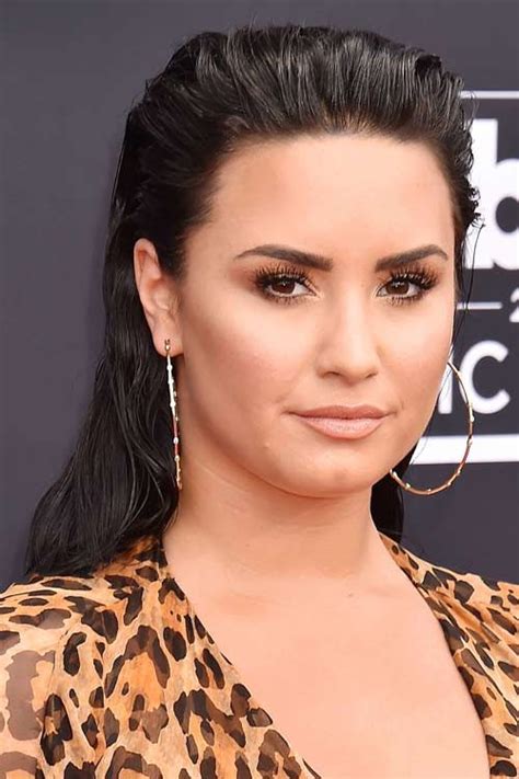 Demi Lovato S Hairstyles And Hair Colors Steal Her Style
