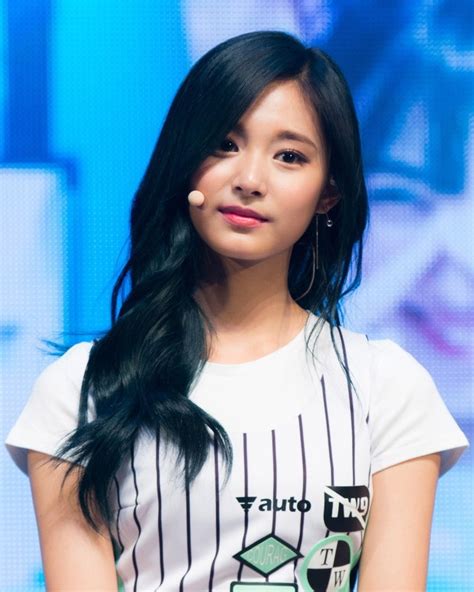 10 pictures that prove you just can t take bad photos of tzuyu koreaboo