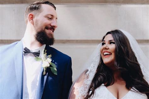 Plus Size Blogger Sends Powerful Message With Wedding