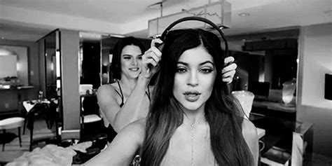 kylie jenner s find and share on giphy
