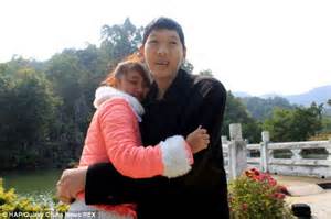 Chinese 7ft 4in Bachelor Finds Love With 5ft 1in