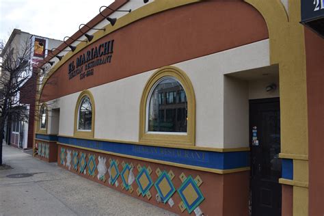 el mariachi bids farewell  community   years herald community newspapers www
