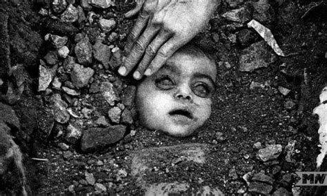 the bhopal gas tragedy through veteran photojournalist raghu rai s eyes