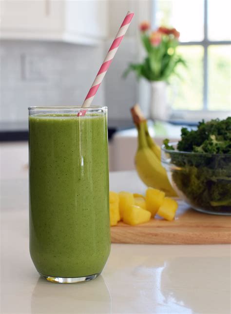 easy green smoothie recipe   ingredients healthy drinks
