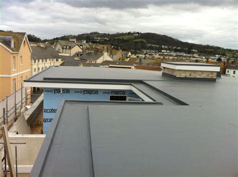 Common Flat Roof Drainage Solutions
