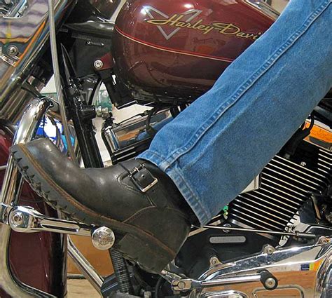 bhds musings   wear  motorcycle boots