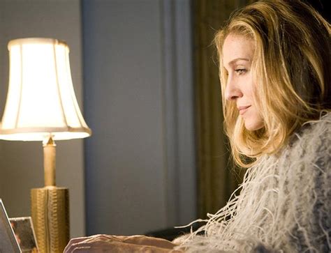 candace bushnell says carrie bradshaw would like online dating elle