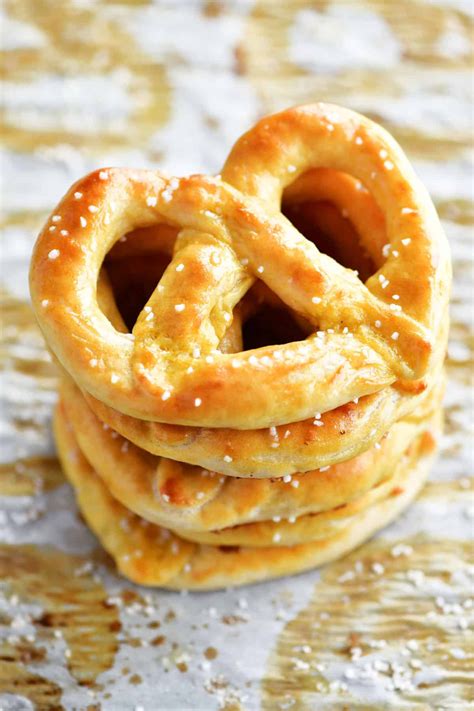 ingredient dough soft pretzels   easy    yeast