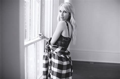 Emma Roberts Sexy 51 Photos Thefappening