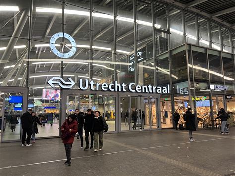 gewaardeerde stations van nederland zijn bekend dit cijfer krijgt station utrecht centraal