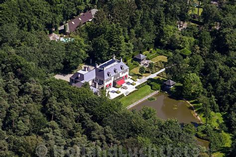 hollandluchtfoto oisterwijk luchtfoto bosweg