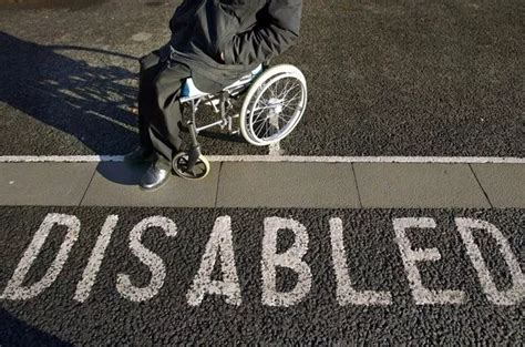 thousands  disabled people     benefits rise
